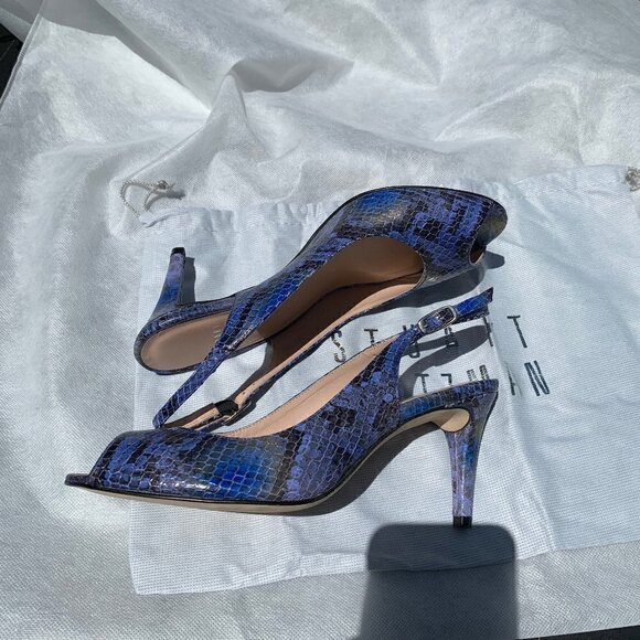 Stuart Weitzman Blue Snakeskin heels - Picture 6 of 6